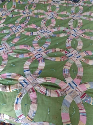 Vtg Cutter Quilt Hand Stitched Double Wedding Ring Handmade Scalloped 69 X 85 - Image 1 of 4