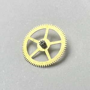 NOS THIRD WHEEL & PINION FOR VINTAGE SEIKO KS GS 4500 4502 4520 4522 / 231 451 - Picture 1 of 2