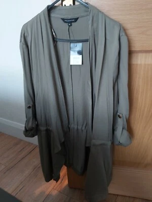 Womens coats and jackets size 12 - Image 1 of 4