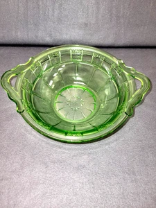 Antique Green Jeanette Depression Glass Doric Handled Serving Bowl 10.75" - Picture 1 of 7