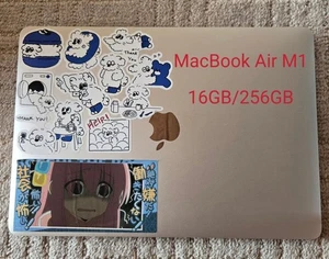 MacBook Air M1 13 pollici argento - Foto 1 di 4