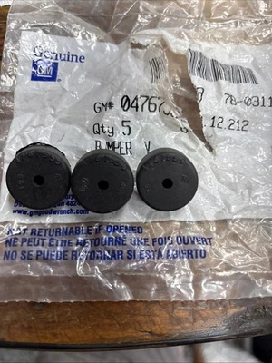 NOS GM 1964-1981 CAMARO NOVA CHEVELLE CUTLASS 442 GTO TAMPA DO PORTA-MALAS PARACHOQUE # 4767559 - Imagem 1 de 4