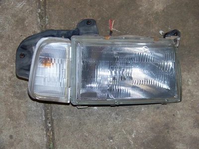 Chevrolet Chevy Tracker 1998 pasajero faro derecho señal de giro con soporte Foto 1 de 4