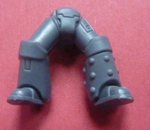 Space Marine Mark IV (4) Armour Power Armour LEGS (D) - Bits - Betrayal at Calth - Picture 1 of 1