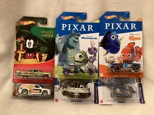 Disney Hot Wheels ~ Mickey Mouse Fury Steamboat Goofy Armadillo ~ Nemo 6 Stück - Bild 1 von 24