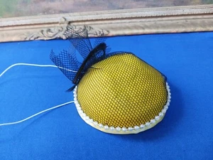 Contemporary Fascinator Head Piece Yellow And Black Elegant Handcrafted Amazing - Picture 1 of 4