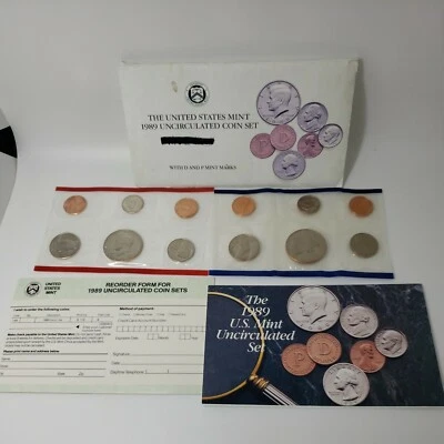 1989 US Uncirculated Coin Sets Philadelphia & Denver - Half Dollar, Quarter ++ - Image 1 of 4