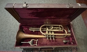 VINTAGE YORK #1581 CORNET With Mouthpieces and Case - Picture 1 of 24