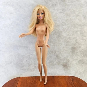 Muñeca Barbie Mattel Rubia Ojos Azules Desnuda Rodillas Flexibles 2009 270 2HF2 China - Imagen 1 de 7