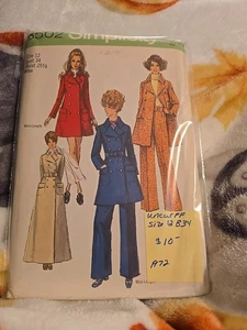 Vintage Simplicity Muster 8502 Missy Größe 12 Brust 34 ungeschnitten Maxi/Mini Mantel Hose - Bild 1 von 2