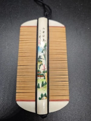 Antiguo peine de pelo vintage pin cepillo doble cara chino pintado 4" X 2" Foto 1 de 4