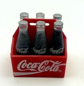 Vintage 1995 Coca-Cola Magnet 6 Stück Cola Flaschen in Tragetasche Soda Pop - Bild 1 von 5