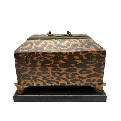 Cofre decorativo vintage con patas de garra rectangulares de resina de madera con estampado de leopardo Foto 1 de 4