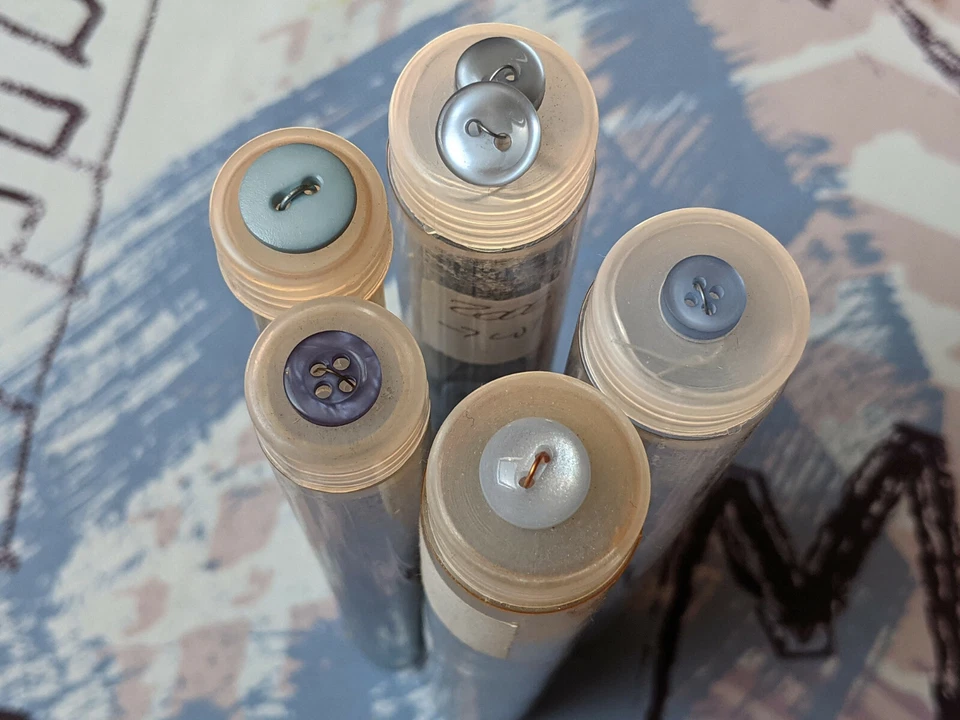 #09 - 10x Mini-Knöpfe - Blau - 9mm / 12mm für Puppen, Blusen - zur Wahl - Bild 1 von 1