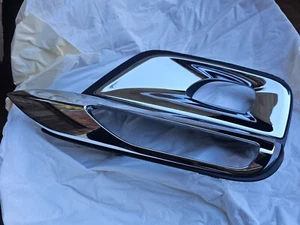 Infiniti QX80 Passenger Side Fog Lamp Bezel 62256-5ZA0A 2015-2017 OEM - Bild 1 von 7