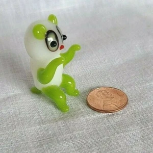 Vintage miniature glass lemur panda cartoon creature rare figurine green white - Imagen 1 de 8