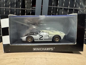 Minichamps 1:43 Ford GT40 Mk. ll - Picture 1 of 1