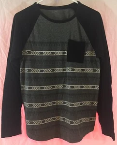 Carbon Men's Size Small Gray & Black Long Sleeve Aztec Shirt w/ Arrow Pattern - Picture 1 of 7