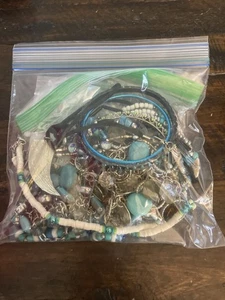 Jewelry Lot C - Picture 1 of 1