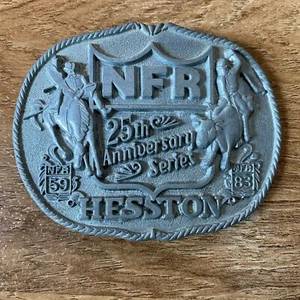 Hebilla de cinturón de rodeo vintage NFR Finales Nacionales 25 aniversario Hesston - Imagen 1 de 4