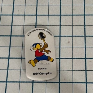 1984 US Olympics Tennis Team USA Vintage Pinback Button Sam The Eagle Maskottchen - Bild 1 von 2