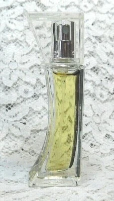 Elizabeth Arden Provocative Eau De Parfum spray 0,33 fl oz/10 ml novo em folha  - Imagem 1 de 3