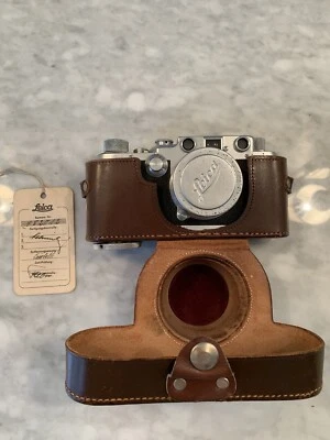Cámara Leica IIIc 35 mm vintage años 40 con trípode y manuales Foto 1 de 4