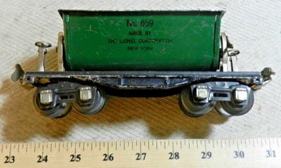 Lionel Prewar O Gauge 659 Side Dump Car Green w Silver Trim Prewar O gauge (C) - Image 1 of 4