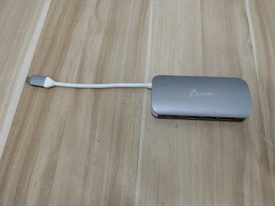 Adaptador múltiple USB-C j5create (JCD383) - plateado Foto 1 de 4
