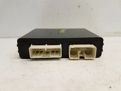 2004-10 Toyota Sienna Rear Door Mutiplex Network Module 8922208032 - Image 1 of 4