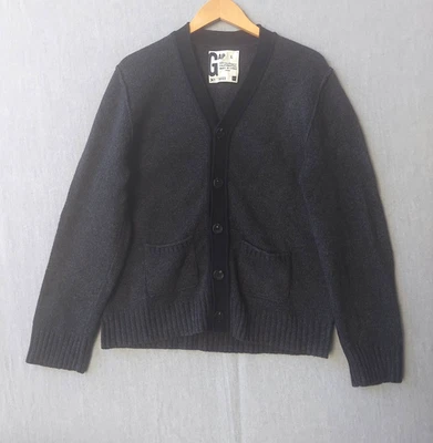 Cárdigan de cachemir de lana de cordero GAP para hombre L detalle de parche de carbón tejido de abuelo preppy Foto 1 de 4