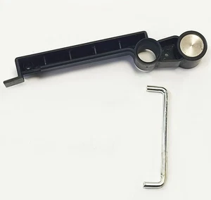 8M4501033 HANDLE, REAR LATCH 8M0006062 LINK. MERCURY F 30 35 40 50 60 HP - Picture 1 of 7