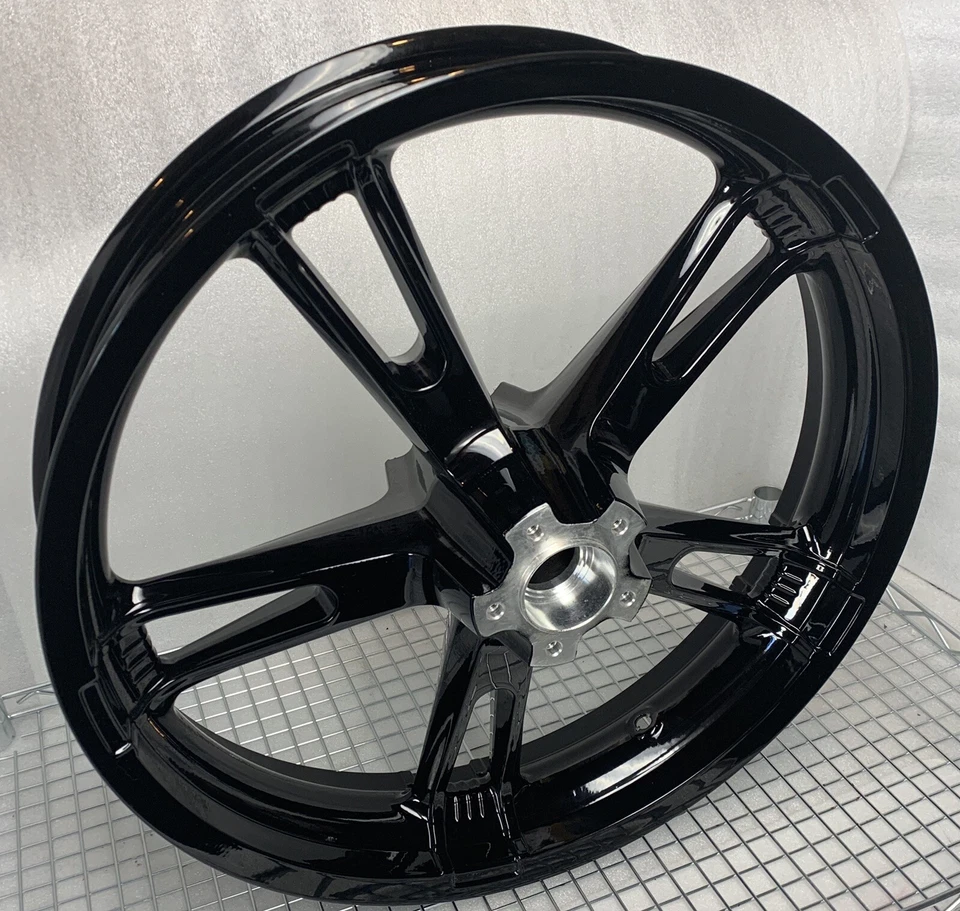 Harley Wheel FRONT Tri glide FREEWHEELER GLASS BLACK MAG OEM HD 2014-24 OUTRIGHT - Image 1 of 4