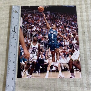 Muggsy Bogues Hornets Signed 8x10 Photo Autograph Auto Finger Roll Shot - Picture 1 of 4