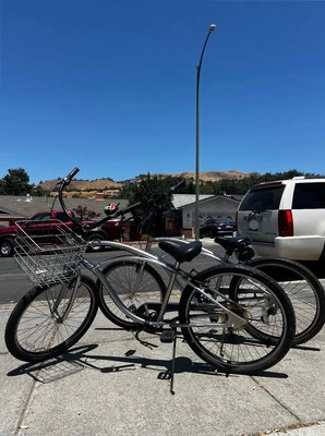 Good Conditioned Bike Set—For Beach, Strolling (Includes Basket, Bell, Pouch) - Image 1 of 4