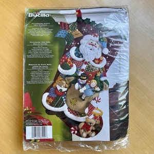 Kit Bucilla Patchwork Santa 86202 Fieltro Navidad Medias Paquete ABIERTO 2010 - Imagen 1 de 8