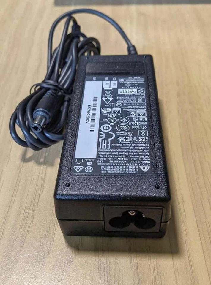 New Original OEM Elo 19V/65W AC Adapter for Elo touch screen POS monitor E514304 - Image 1 of 3
