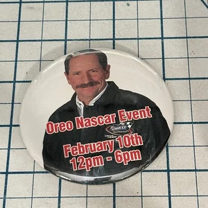 Dale Earnhardt Sr. 2001 Oreo Cookie Sponsor NASCAR Vintage Pinback Button - Picture 1 of 2
