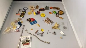 Pin and Tie Clips and Anhänger Sammlung gebrauchtes Array von Artikeln - Bild 1 von 9