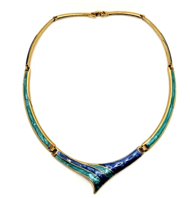 Gargantilha colarinho azul e verde tom dourado e esmalte década de 1980 17" - Imagem 1 de 4