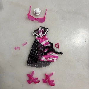 Monster High Skull Shores Draculaura OUTFIT ERSATZTEILE - Bild 1 von 1