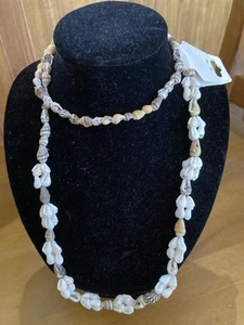 Vintage Bohemian Islander Cowrie 4 Cluster Sea Shell Lei Necklace Unworn - Picture 1 of 5