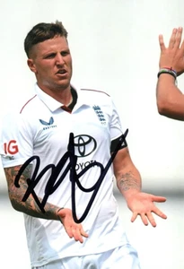 ENGLAND CRICKET: BRYDON CARSE SIGNED 6x4 TEST ACTION PHOTO+COA - Picture 1 of 1