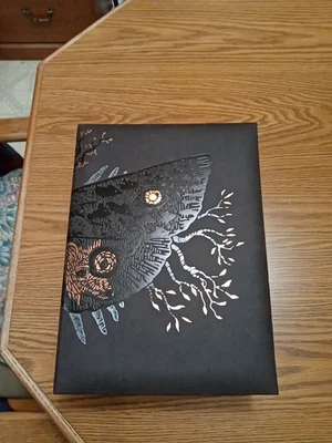 Stephen King-Owen King-Sleeping Beauties Limited Edition-204/850 Signed!!  2015 - Image 1 of 4