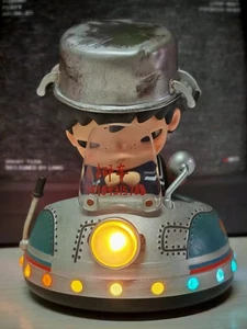 Authentic HIRONO The UFO Chaser Limited Edition Action Figures Toy - Picture 1 of 5