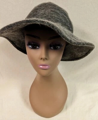 GEO W. BOLLMAN Women's VTG Doeskin Felt 100% WOOL GREY Gold Tone Accent One Size - Image 1 of 4