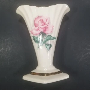 White Porcelain 22 K Gold Art Deco Rose Diamond Base Vase 8.5" Tall Fluted Flare - Picture 1 of 8