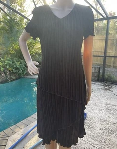 Women’s Sz 8 Dress Barn Brown Layered Ruffled Short Sleeve Dress - Picture 1 of 8
