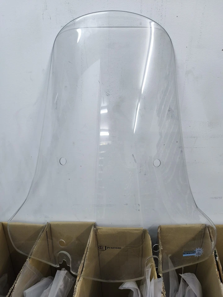 USATO GRAFFIATO SOLO LASTRA PARABREZZA PIAGGIO SFERA RST 274279 - Immagine 1 di 1