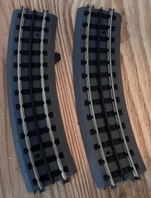 Lot of 2 MTH O Gauge Realtrax Rail King 0-42 Curve - Image 1 of 3